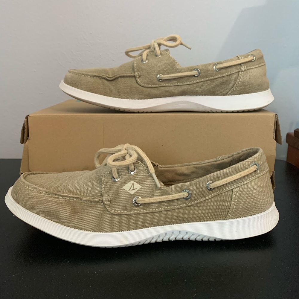 Sperry boat shoes